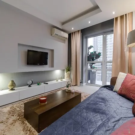 Luxury In Platinum Tower Daire