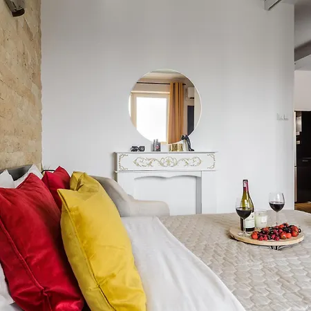 Luxury In Platinum Tower Daire
