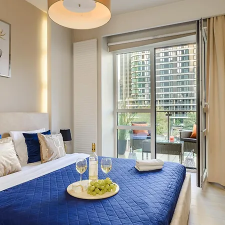 Апартаменты Luxury In Platinum Tower
