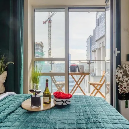 Luxury In Platinum Tower Варшава