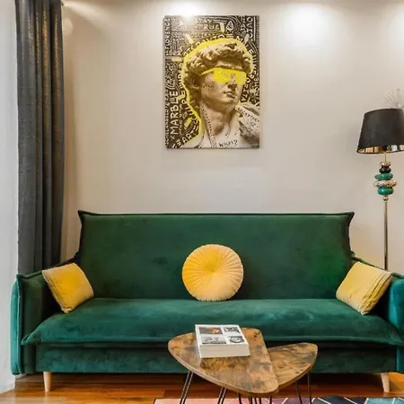 Luxury In Platinum Tower *